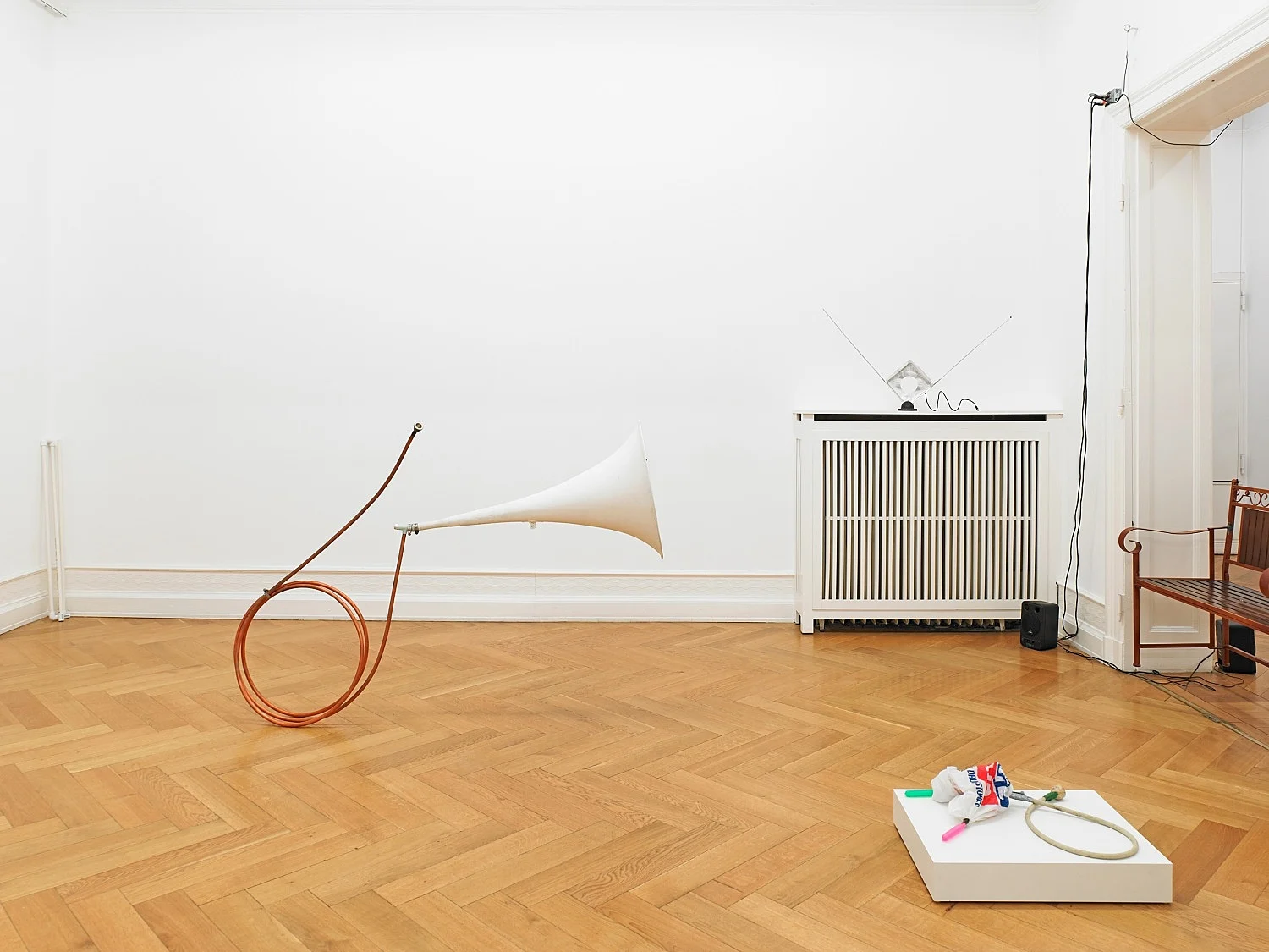 Invented Acoustical Tools Instruments 1966 2012 — Tony Conrad — Exhibitions — Galerie Buchholz — Image 13