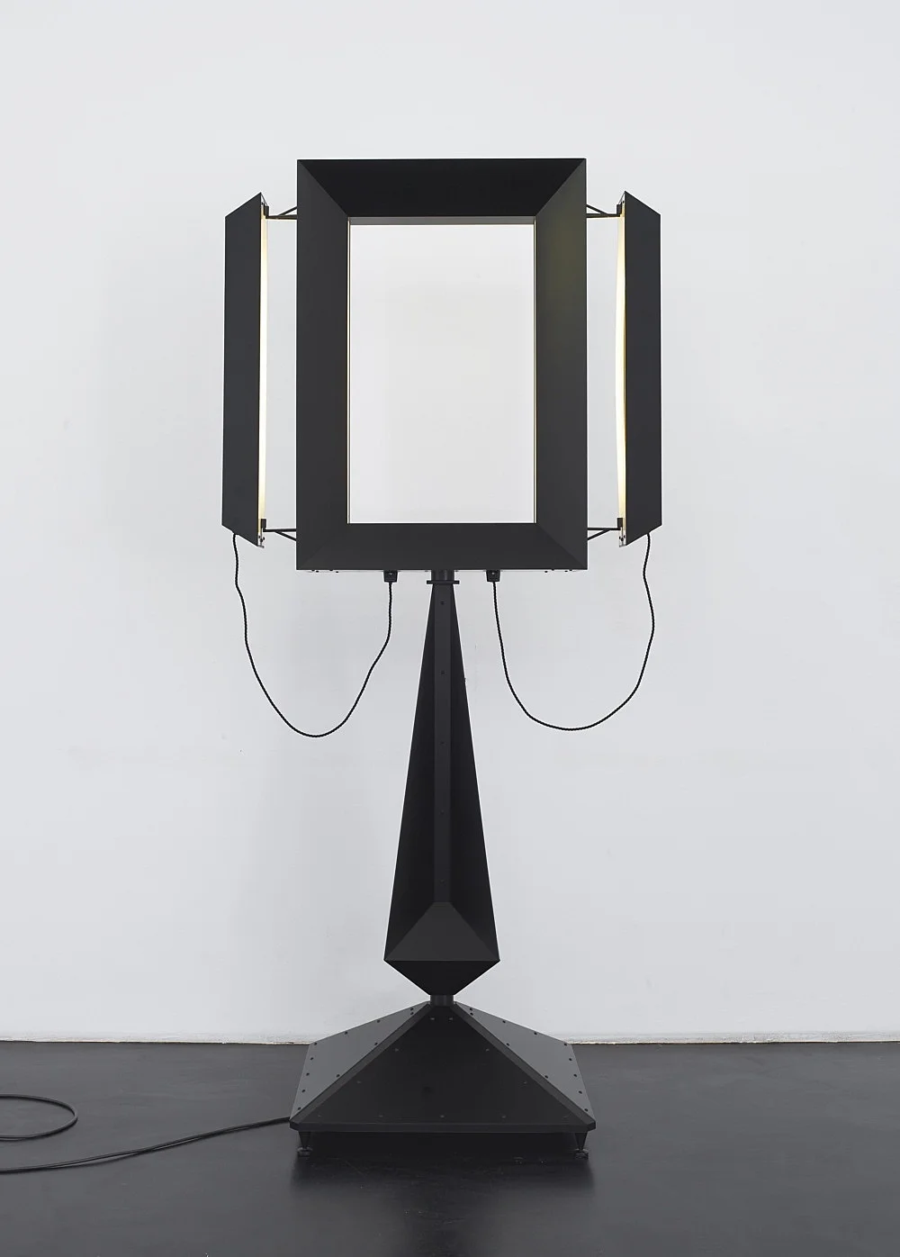 Group show 2010 — Julian Göthe Nairy Baghramian Cerith Wyn Evans Henrik Olesen Michael Krebber Cosima von Bonin John Kelsey Reena... — Exhibitions — Galerie Buchholz — Image 18