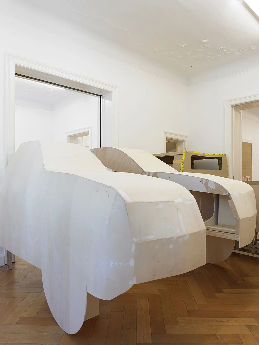 GRANDVILLE AND THE DECISION AT GRANDVILLE — Cosima von Bonin — Exhibitions — Galerie Buchholz — Image 19