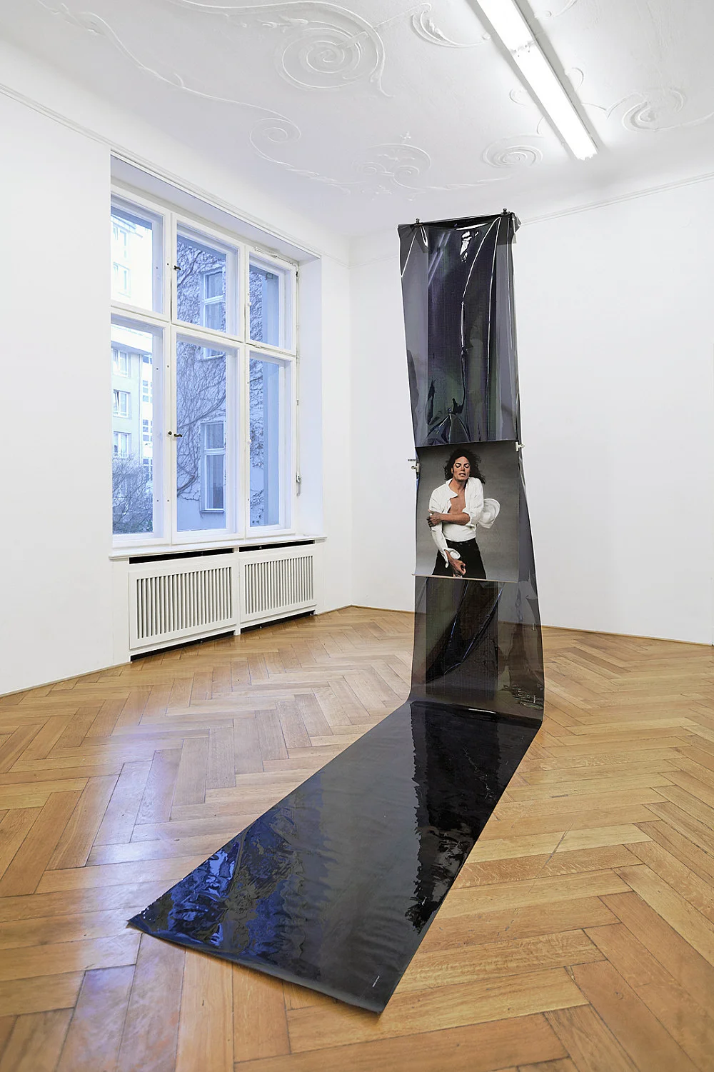 Wind — Isa Genzken — Exhibitions — Galerie Buchholz — Image 00