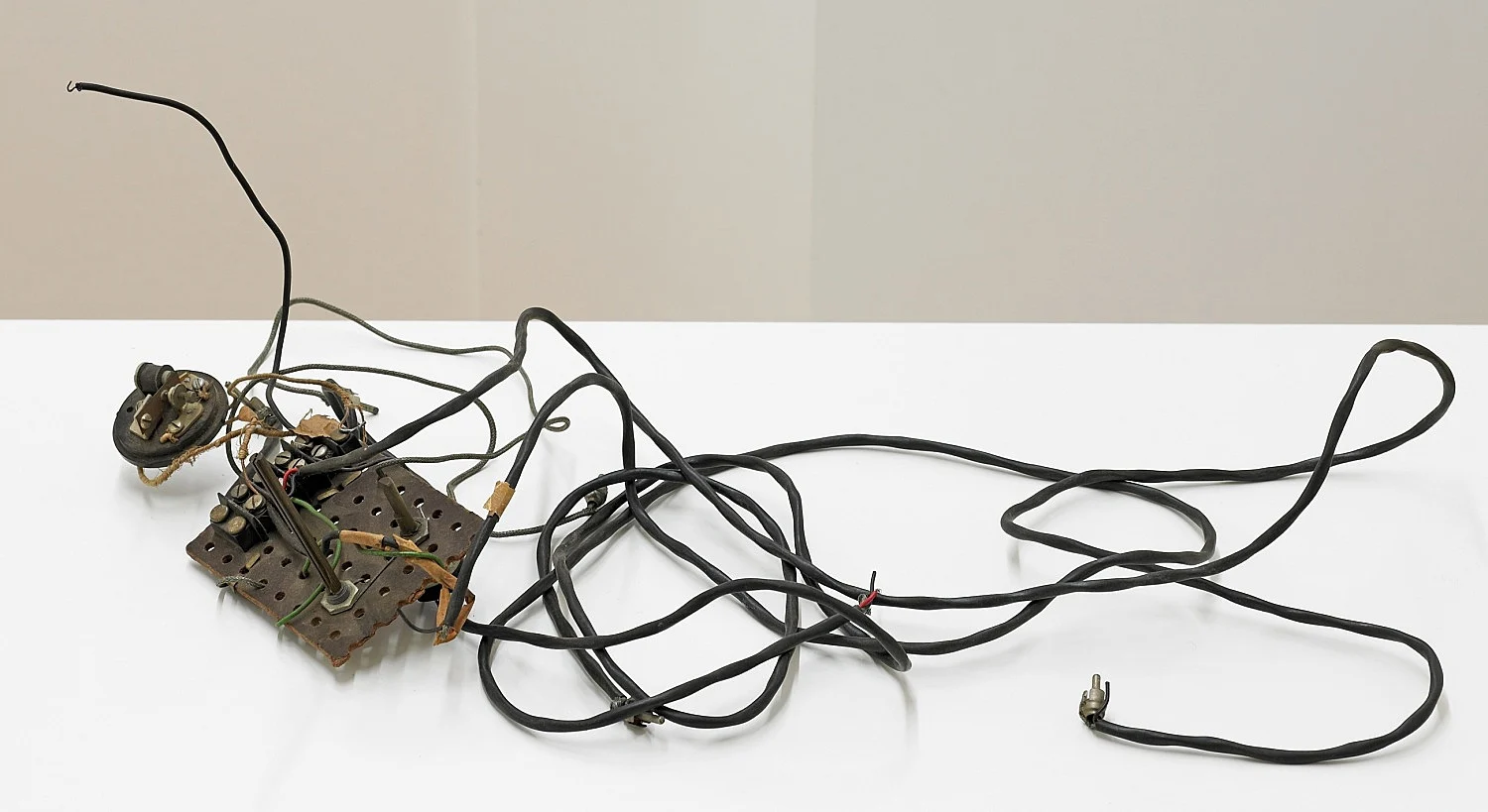 Invented Acoustical Tools Instruments 1966 2012 — Tony Conrad — Exhibitions — Galerie Buchholz — Image 21