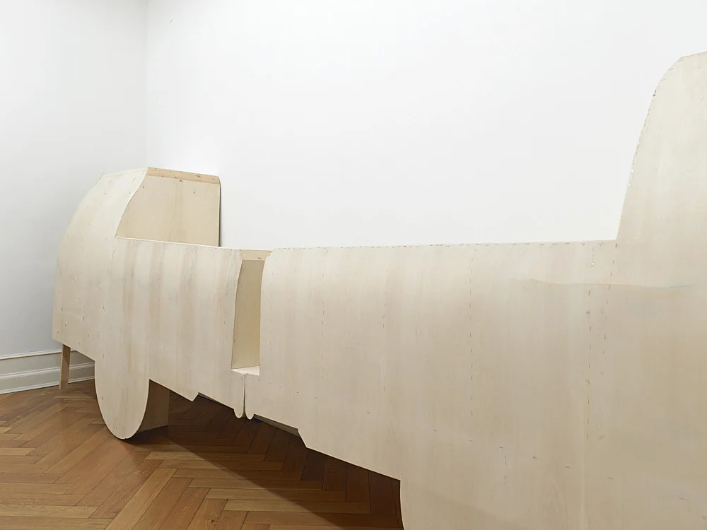 GRANDVILLE AND THE DECISION AT GRANDVILLE — Cosima von Bonin — Exhibitions — Galerie Buchholz — Image 00