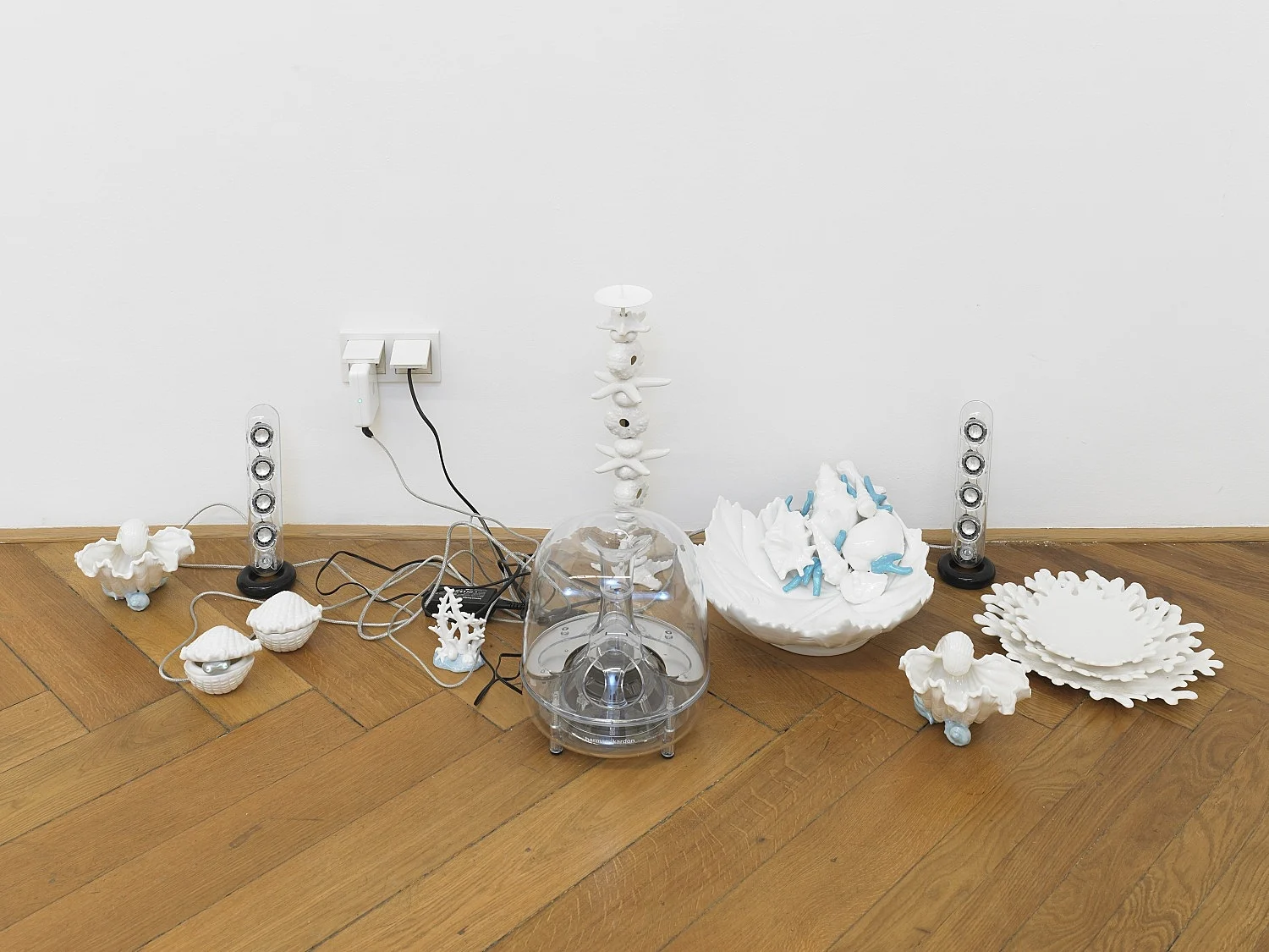 GRANDVILLE AND THE DECISION AT GRANDVILLE — Cosima von Bonin — Exhibitions — Galerie Buchholz — Image 29