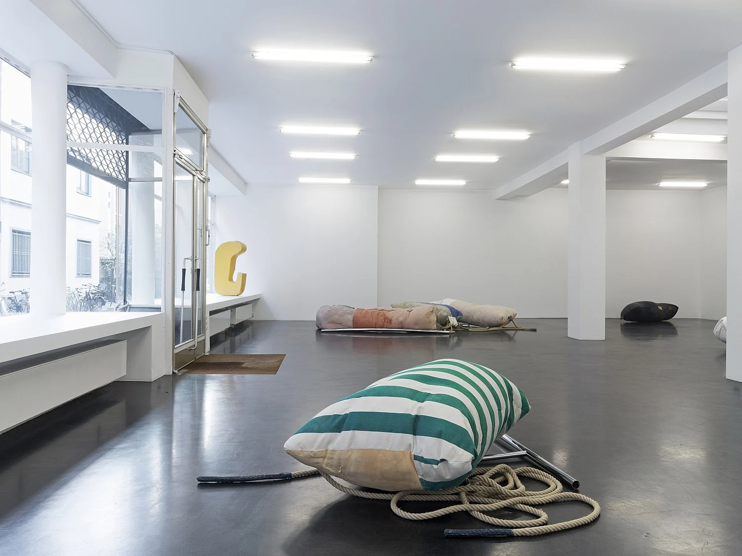 8220FluffingthePillows8221 — Nairy Baghramian — Exhibitions — Galerie Buchholz — Image 29