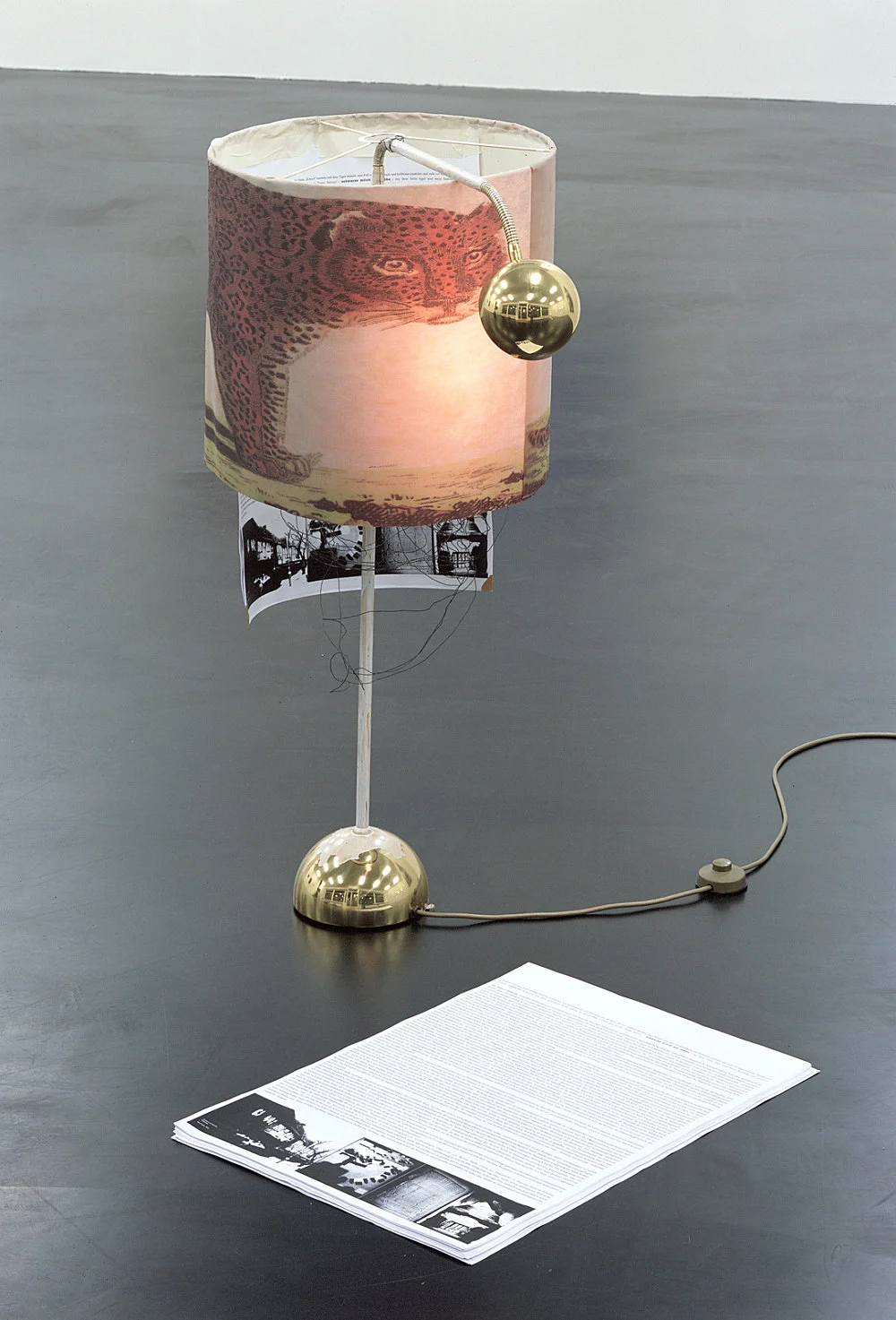 Next to kin — Monika Baer Lukas Duwenhögger Julia Göthe Lucy McKenzie Josef Strau Stefan Thater Katharina Wulff — Exhibitions — Galerie Buchholz — Image 06