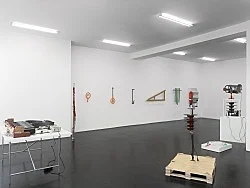 Invented Acoustical Tools Instruments 19662012 — Tony Conrad — Exhibitions — Galerie Buchholz — Image 129