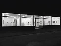 Automaton — Elie Nadelman Joseph Cornell H C Westermann Rodney Quiriconi Ed Flood Christina Ramberg Ron Nagle Vincent Fecteau Tomma... — Exhibitions — Galerie Buchholz — Image 117