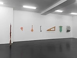 Invented Acoustical Tools Instruments 19662012 — Tony Conrad — Exhibitions — Galerie Buchholz — Image 132