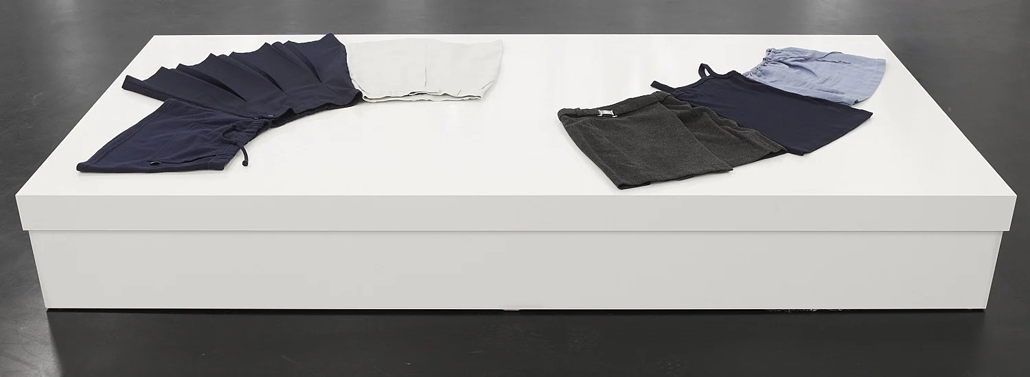 Group show 2010 — Julian Göthe Nairy Baghramian Cerith Wyn Evans Henrik Olesen Michael Krebber Cosima von Bonin John Kelsey Reena... — Exhibitions — Galerie Buchholz — Image 09