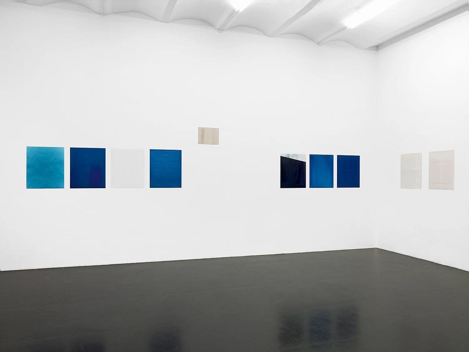 paper drop — Wolfgang Tillmans — Exhibitions — Galerie Buchholz — Image 31