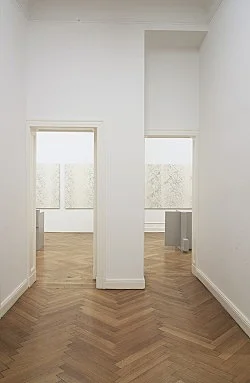 Pedestals, Bias-cut, Robert Macaire, Chronochromes — Cheyney Thompson — Exhibitions — Galerie Buchholz — Image 37