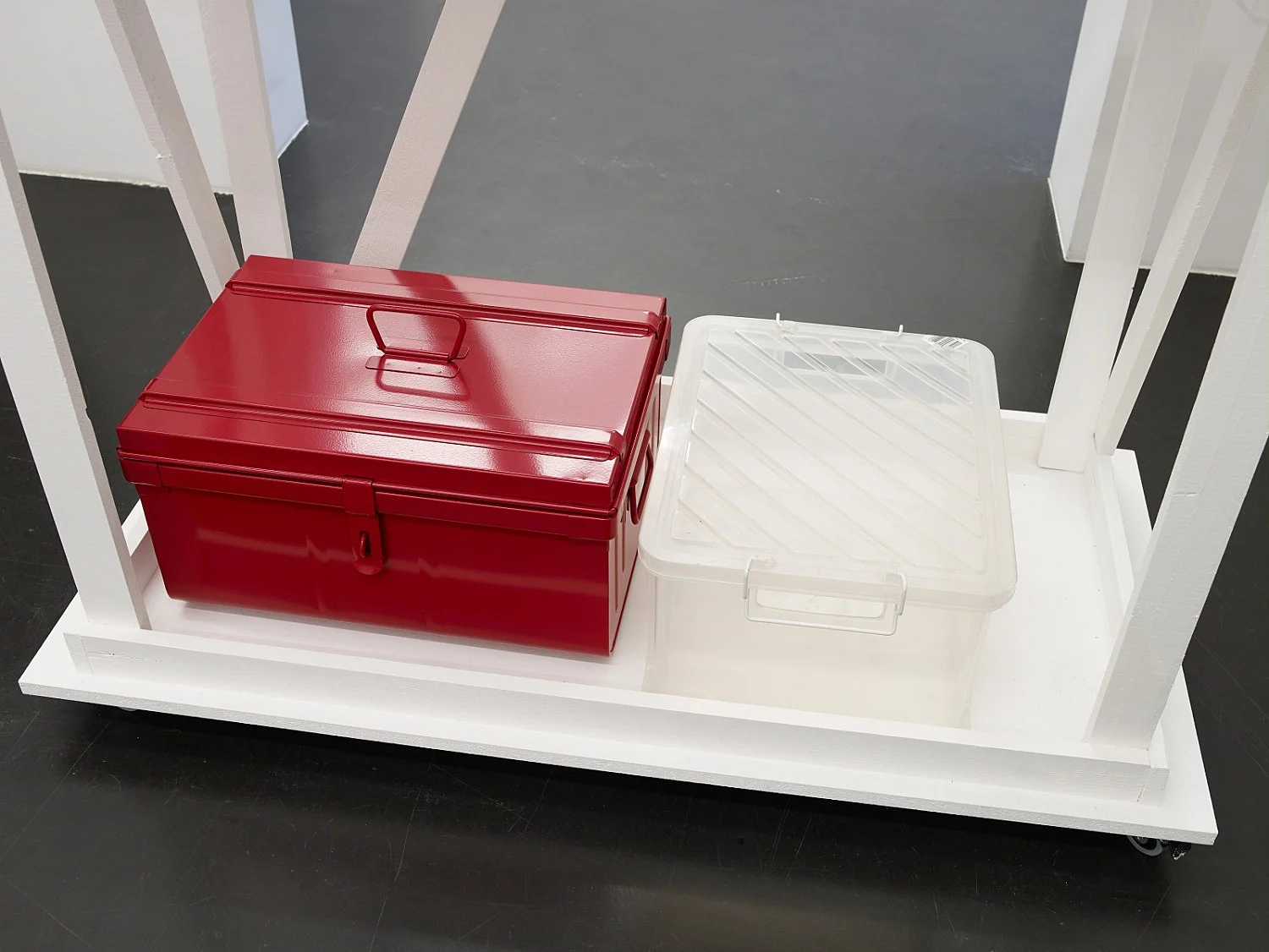 if if — Cosima von Bonin — Exhibitions — Galerie Buchholz — Image 16