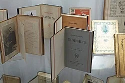 zusammengestellt von Henrik Olesen amp Daniel Buchholz — Bücher, Manuskripte und Briefe von Herman Bang 1857-1912 — Exhibitions — Galerie Buchholz — Image 44