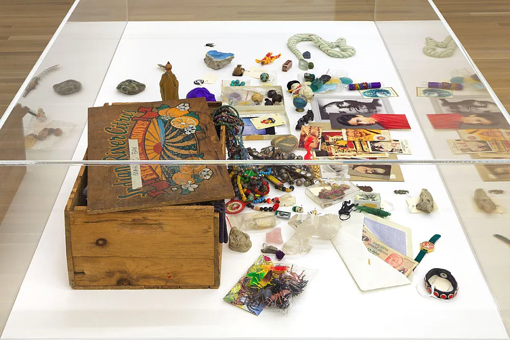 afterlife — Julie Ault — Exhibitions — Galerie Buchholz — Image 00