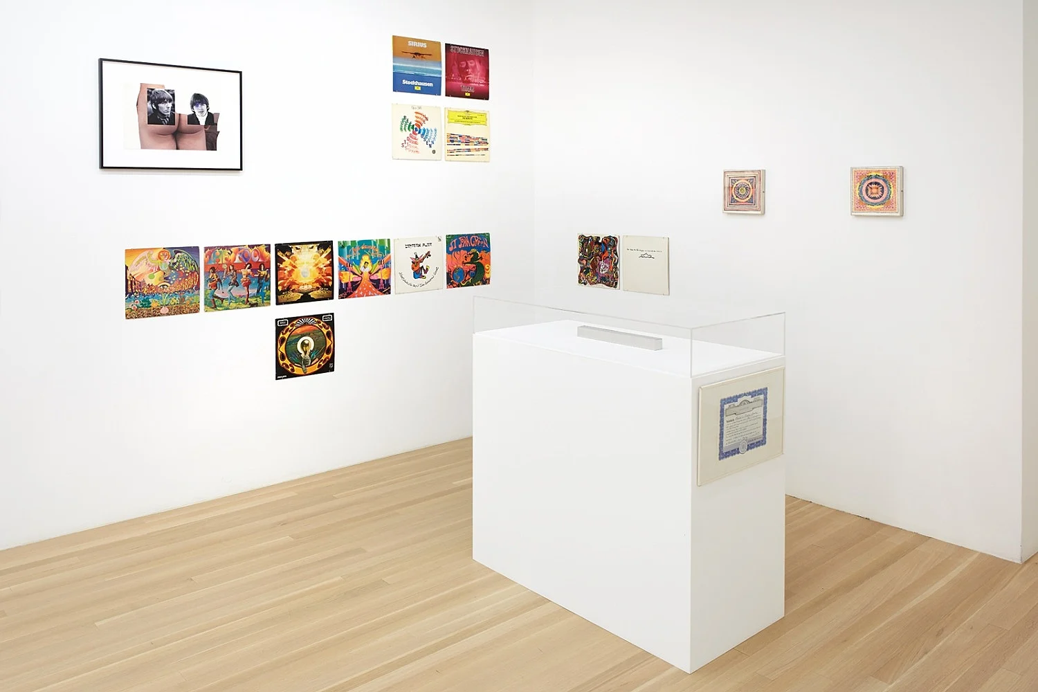 an exhibition organized by Diedrich Diederichsen amp Christopher Müller feat. Marcus Behmer, Stefan George, Rainer Werner Fassbinder, Hans Henny Jahnn, Lutz Bacher, Hans Kayser, Ludwig Gosewitz, Jordan Belson, Hapshash and the Coloured Coat, The Fool, Rogério Duarte, The Red KrayolaMayo Thompson, Walter de Maria, Sigmar Polke, Emil Schult, Isaac Abrams, John McCracken, Pedro Bell, Kai Althoff, Henrik Olesen, Öyvind Fahlström, Karlheinz Stockhausen, Sun Ra, Hartmut Geerken, Albert Oehlen, Jack Goldstein, Jutta Koether, Isa Genzken, Palermo, John Coltrane, Tony Conrad — Cosmic Communities Coming Out Into Outer Space Homofuturism, Applied Psychedelia amp Magic Connectivity — Exhibitions — Galerie Buchholz — Image 66