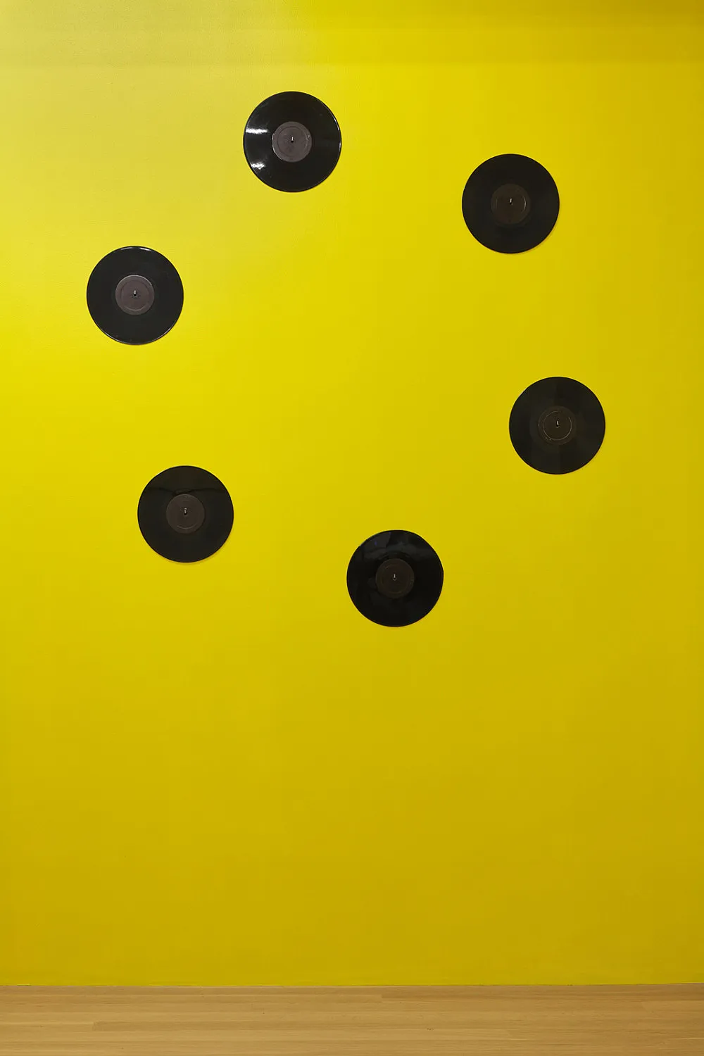 an exhibition organized by Diedrich Diederichsen amp Christopher Müller feat. Marcus Behmer, Stefan George, Rainer Werner Fassbinder, Hans Henny Jahnn, Lutz Bacher, Hans Kayser, Ludwig Gosewitz, Jordan Belson, Hapshash and the Coloured Coat, The Fool, Rogério Duarte, The Red KrayolaMayo Thompson, Walter de Maria, Sigmar Polke, Emil Schult, Isaac Abrams, John McCracken, Pedro Bell, Kai Althoff, Henrik Olesen, Öyvind Fahlström, Karlheinz Stockhausen, Sun Ra, Hartmut Geerken, Albert Oehlen, Jack Goldstein, Jutta Koether, Isa Genzken, Palermo, John Coltrane, Tony Conrad — Cosmic Communities Coming Out Into Outer Space Homofuturism, Applied Psychedelia amp Magic Connectivity — Exhibitions — Galerie Buchholz — Image 00