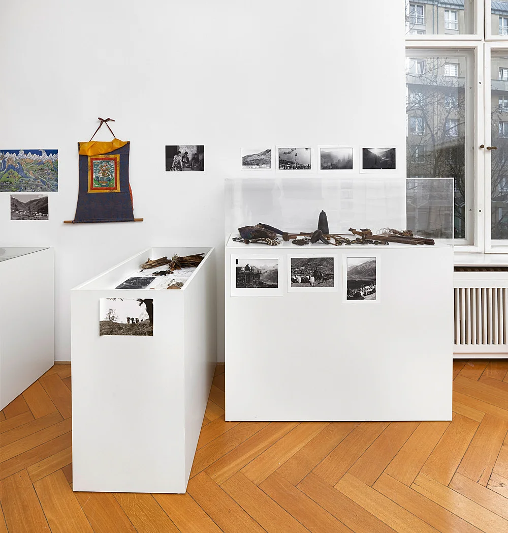 Forschungen an den Rändern der Schrift — Michael Oppitz — Exhibitions — Galerie Buchholz — Image 17