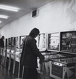 Forschungen an den Rändern der Schrift — Michael Oppitz — Exhibitions — Galerie Buchholz — Image 158