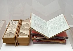 Forschungen an den Rändern der Schrift — Michael Oppitz — Exhibitions — Galerie Buchholz — Image 173