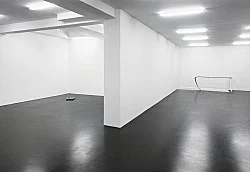 Socle du Monde — Cerith Wyn Evans — Exhibitions — Galerie Buchholz — Image 17