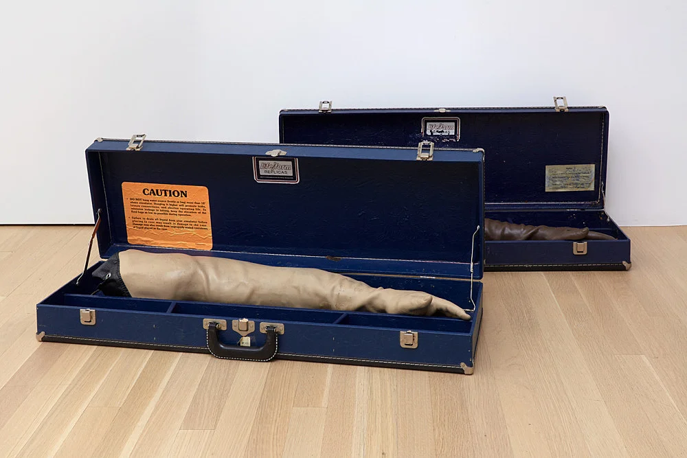 Hölle — Lutz Bacher Caleb Considine Vincent Fecteau Rainald Goetz Sergej Jensen Jutta Koether Michael Krebber Monica Majoli... — Exhibitions — Galerie Buchholz — Image 00