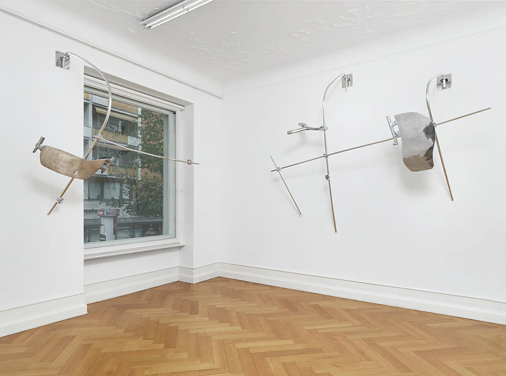 Vitrine Rafraîchirée — Nairy Baghramian — Exhibitions — Galerie Buchholz — Image 00
