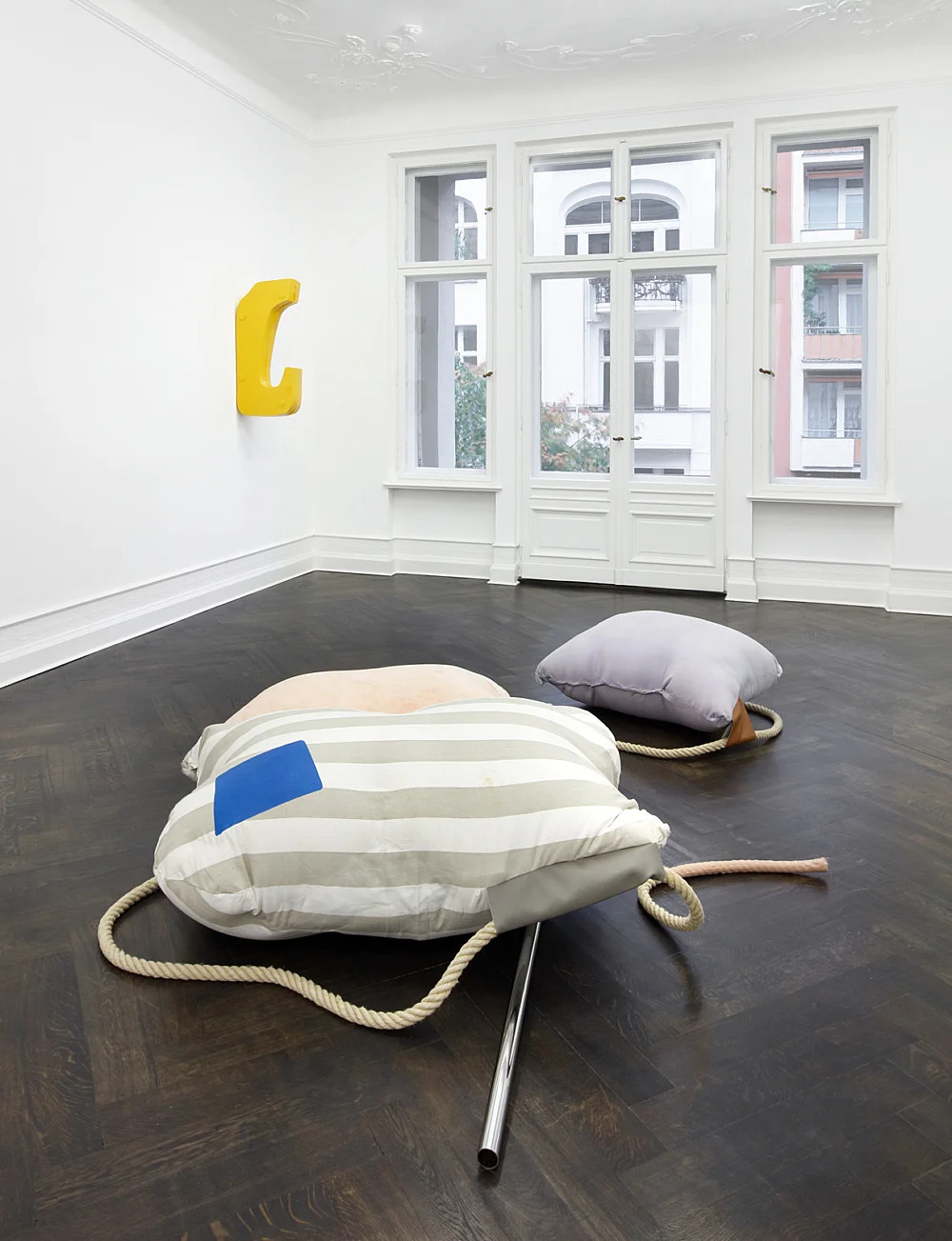 Vitrine Rafraîchirée — Nairy Baghramian — Exhibitions — Galerie Buchholz — Image 41