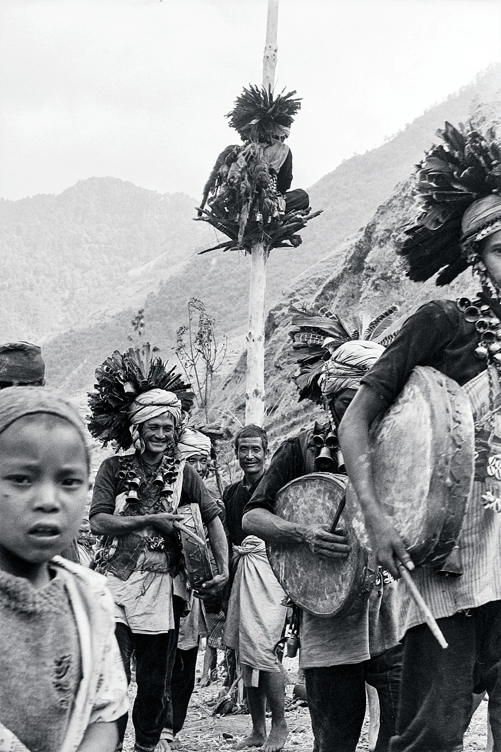 Singers of Ten Thousand Lines — Michael Oppitz — Exhibitions — Galerie Buchholz — Image 20