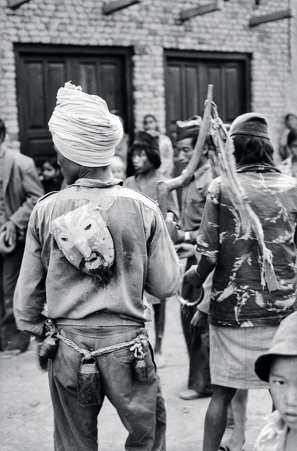 Singers of Ten Thousand Lines — Michael Oppitz — Exhibitions — Galerie Buchholz — Image 27