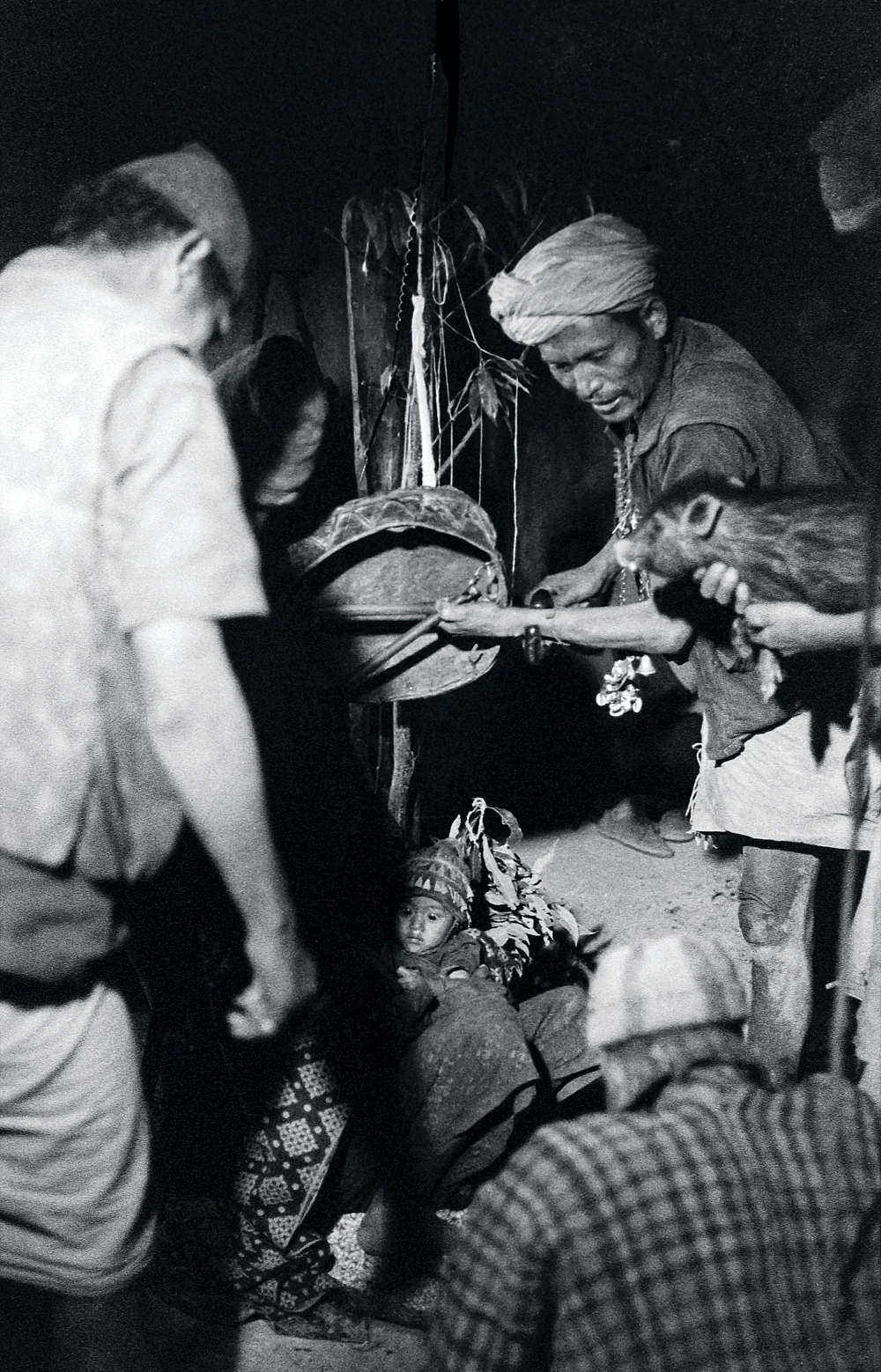 Singers of Ten Thousand Lines — Michael Oppitz — Exhibitions — Galerie Buchholz — Image 33