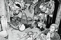 Singers of Ten Thousand Lines — Michael Oppitz — Exhibitions — Galerie Buchholz — Image 92