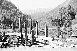 Singers of Ten Thousand Lines — Michael Oppitz — Exhibitions — Galerie Buchholz — Image 99