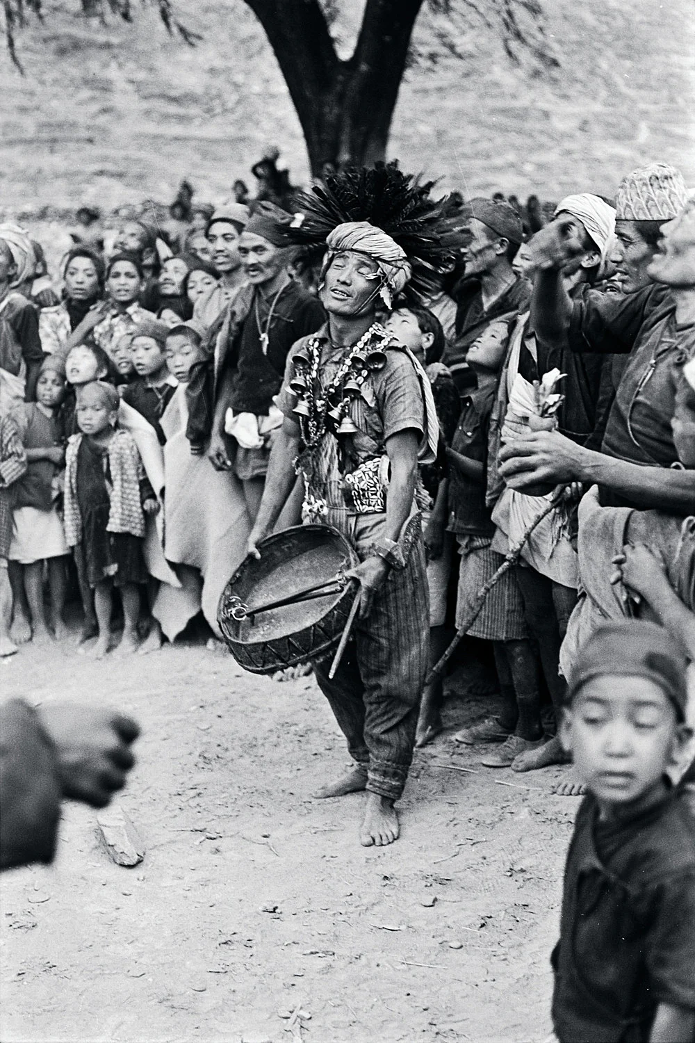 Singers of Ten Thousand Lines — Michael Oppitz — Exhibitions — Galerie Buchholz — Image 07