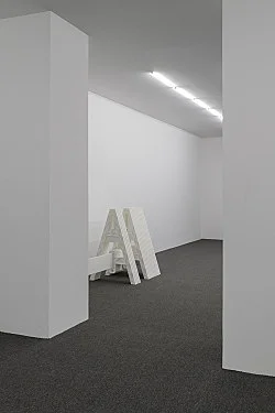 THE CLIP-ON METHOD — Cady Noland — Exhibitions — Galerie Buchholz — Image 35