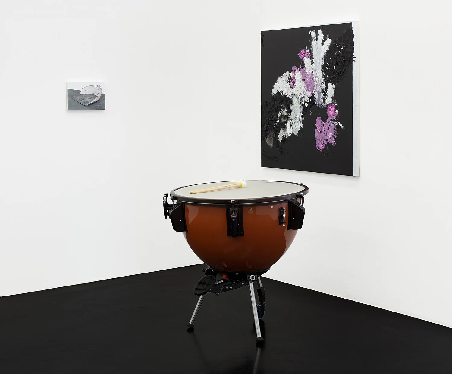 Bells — Lutz Bacher, Alvin Baltrop, Romare Bearden, Matt Browning, Charles Burchfield, Caleb Considine, Michaela Eichwald,... — Exhibitions — Galerie Buchholz — Image 11