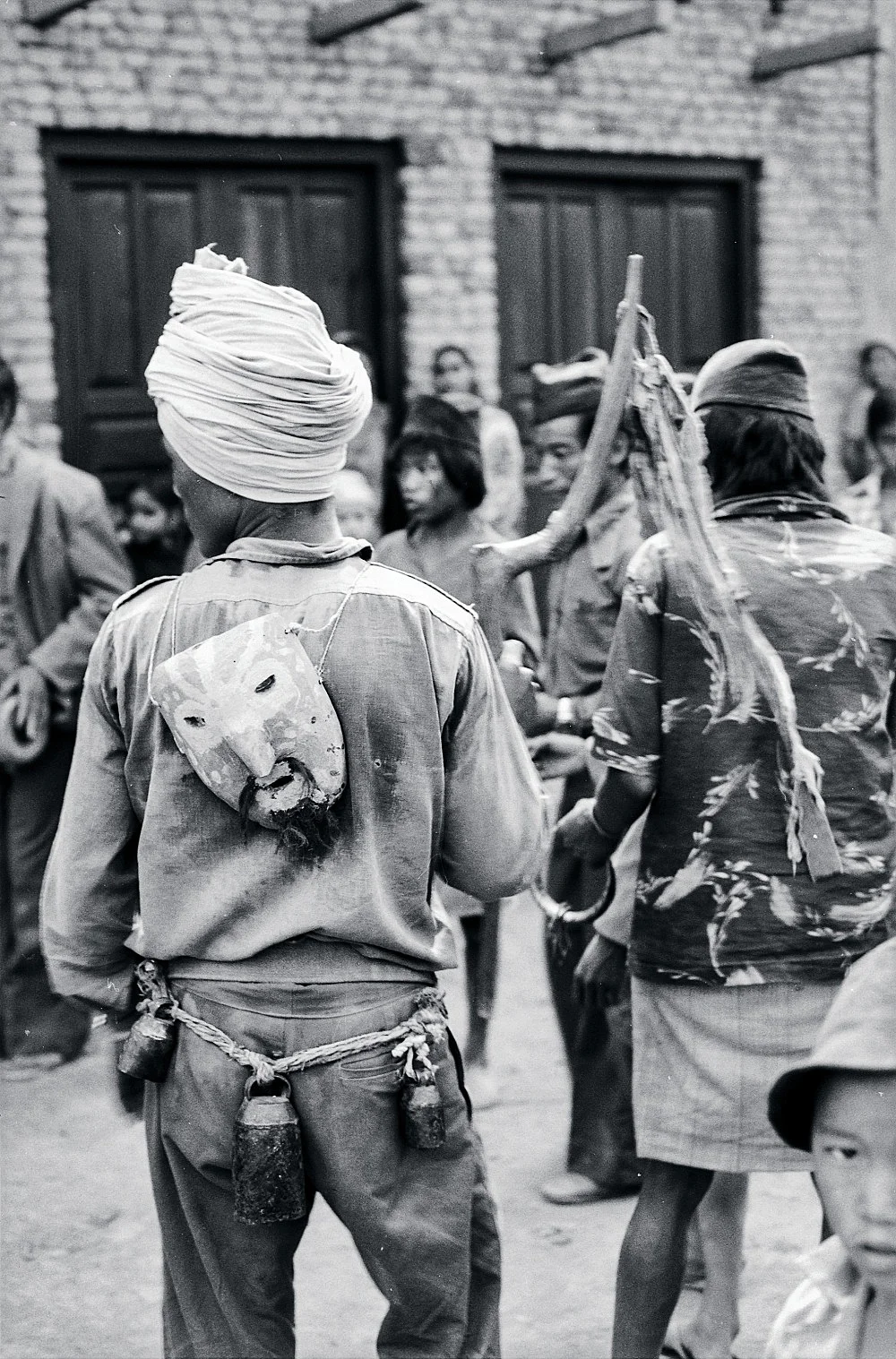 Singers of Ten Thousand Lines — Michael Oppitz — Exhibitions — Galerie Buchholz — Image 46