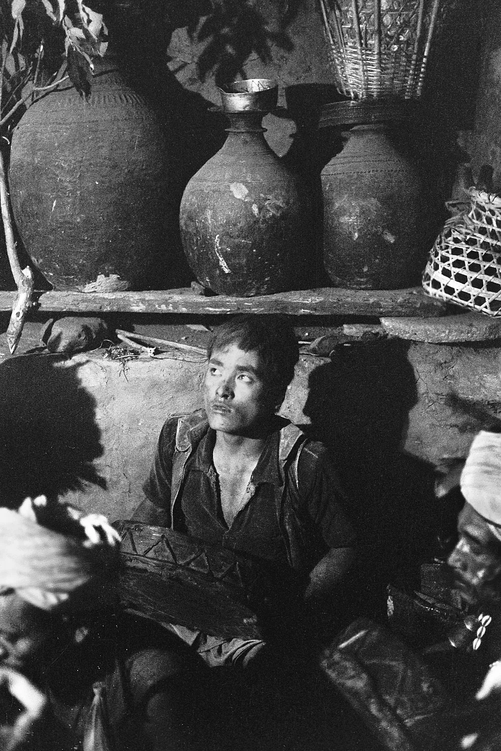 Singers of Ten Thousand Lines — Michael Oppitz — Exhibitions — Galerie Buchholz — Image 01