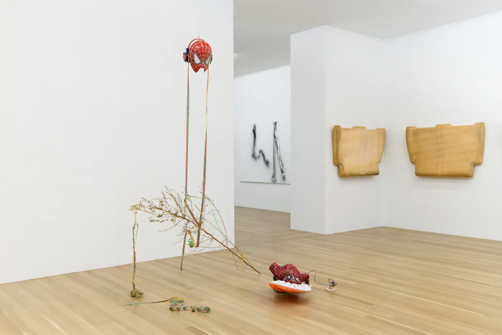 and a footnote on the idea of natural history in Jack Smith an exhibition organized with Juliane Rebentisch — Lutz Bacher, Isa Genzken, Anne Imhof, Michael Krebber, Henrik Olesen, Josephine Pryde — Exhibitions — Galerie Buchholz — Image 36