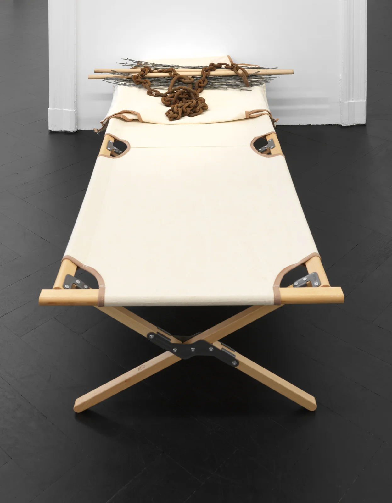 B WIRE, BEWARE, ALL WAYS ART Steel, Paper amp Paint — Melvin Edwards — Exhibitions — Galerie Buchholz — Image 17