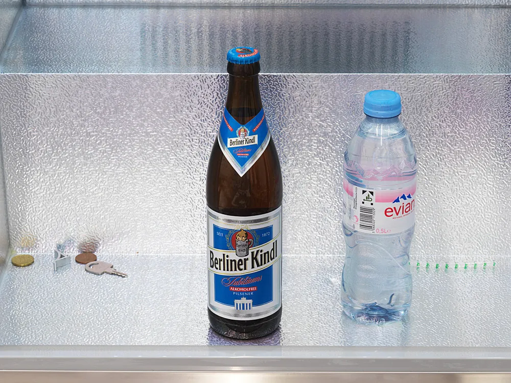 Autumn on Everything — Peter Fischli Gili Tal — Exhibitions — Galerie Buchholz — Image 00