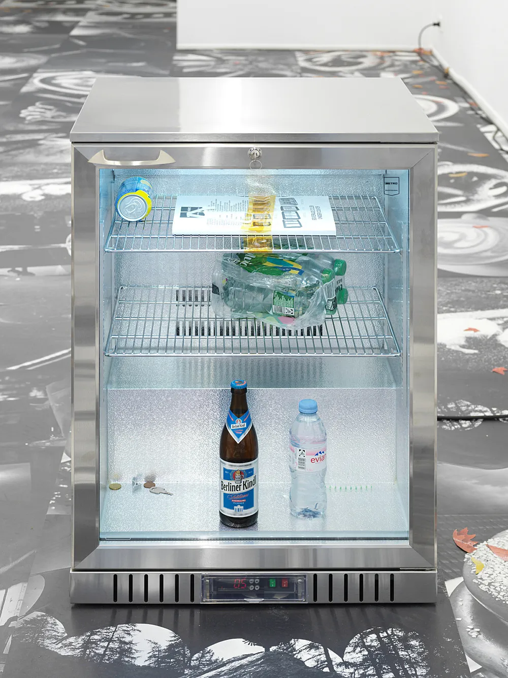 Autumn on Everything — Peter Fischli Gili Tal — Exhibitions — Galerie Buchholz — Image 00