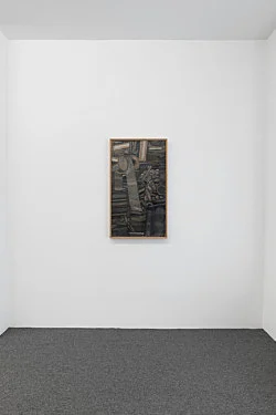 an exhibition organized by Samuel Hindolo — Yuji Agematsu, Gilles Aillaud, Cecilia Bjartmar Hylta, Prunella Clough, Curtis Cuffie, Dominick Di Meo, Trisha... — Exhibitions — Galerie Buchholz — Image 42