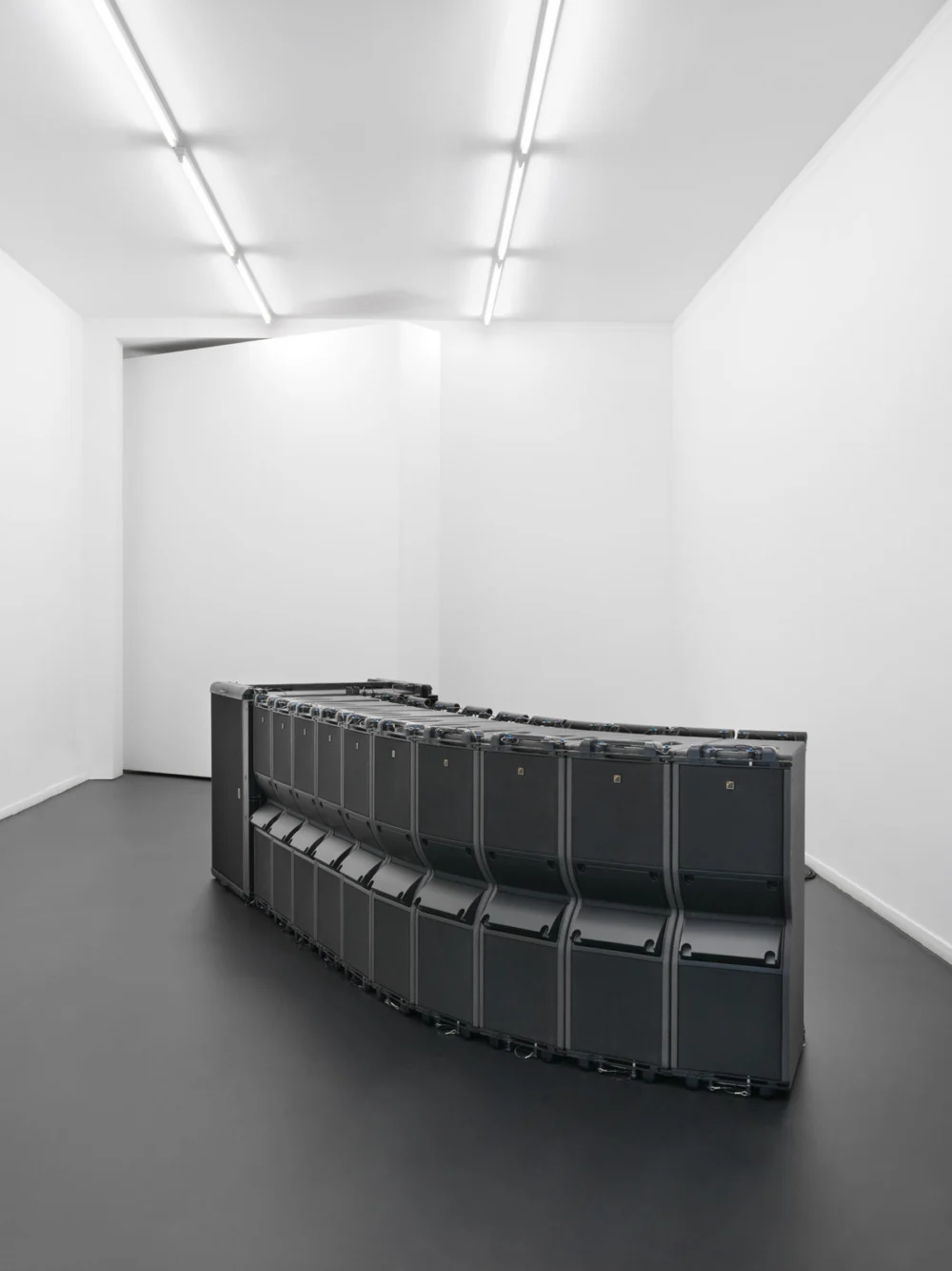 Cold Hope — Anne Imhof — Exhibitions — Galerie Buchholz — Image 00