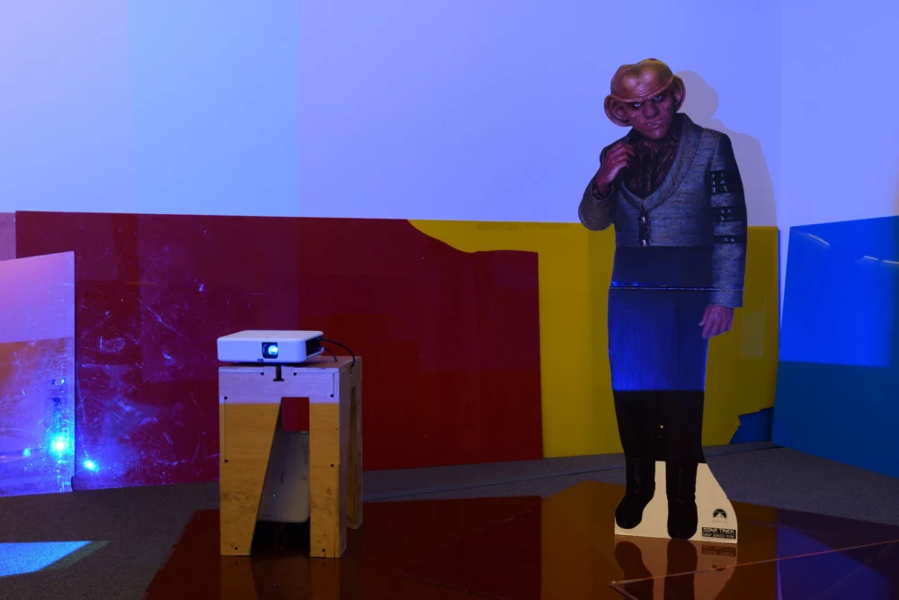 Into the Dimensional Corridor — Lutz Bacher — Exhibitions — Galerie Buchholz — Image 00