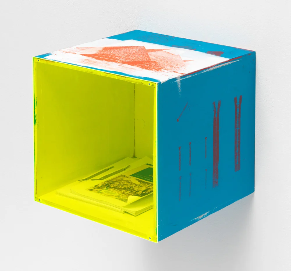 Food chain incl. prehistoric animals — Henrik Olesen — Exhibitions — Galerie Buchholz — Image 00