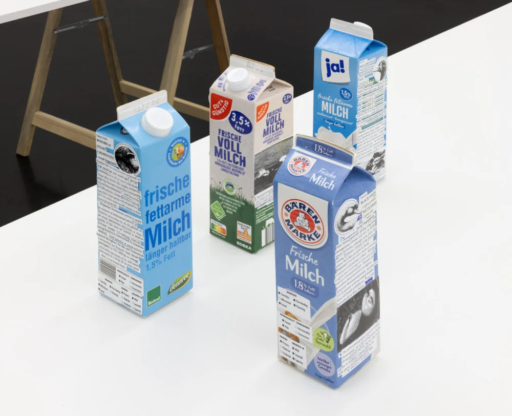 Food chain incl. prehistoric animals — Henrik Olesen — Exhibitions — Galerie Buchholz — Image 00