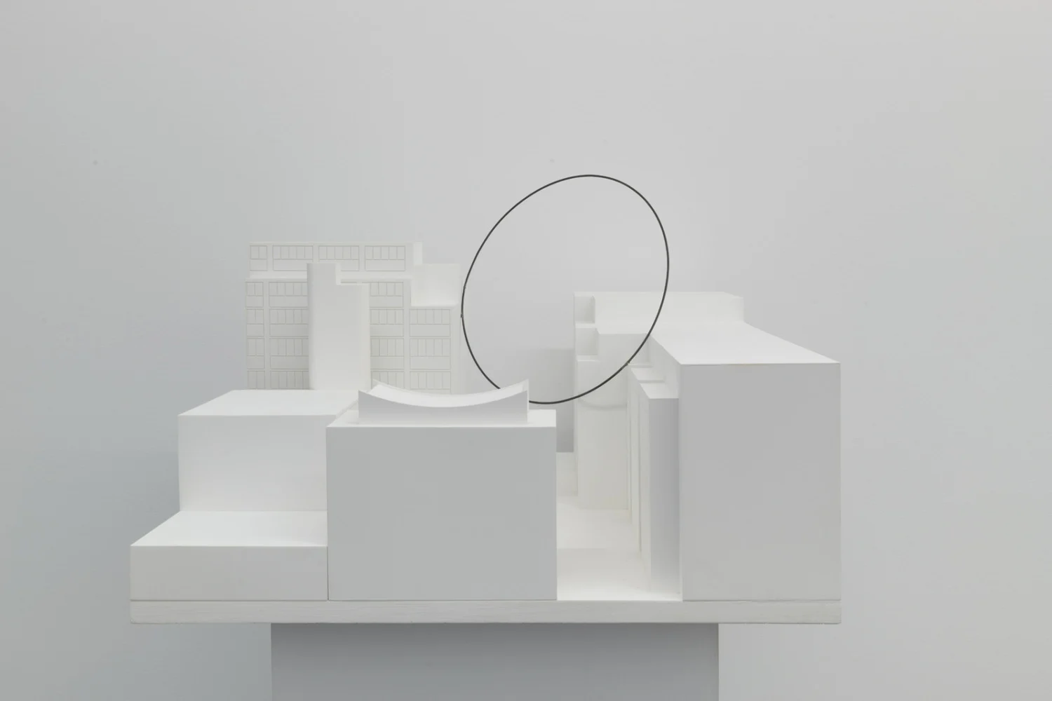 Projects for Outside ISA USA — Isa Genzken — Exhibitions — Galerie Buchholz — Image 39