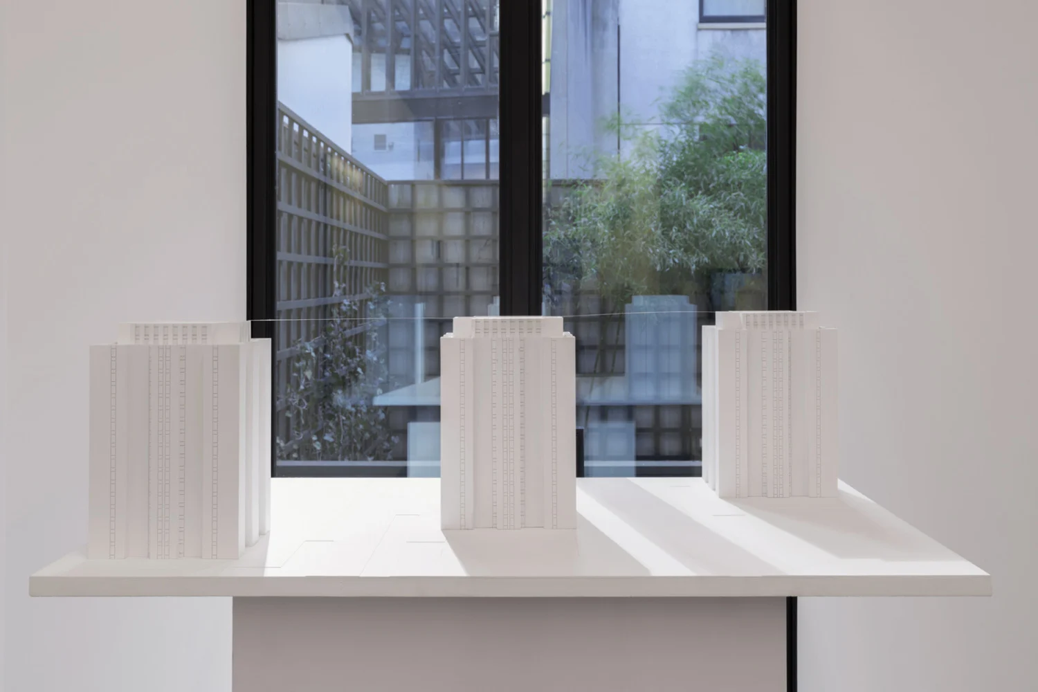 Projects for Outside ISA USA — Isa Genzken — Exhibitions — Galerie Buchholz — Image 45