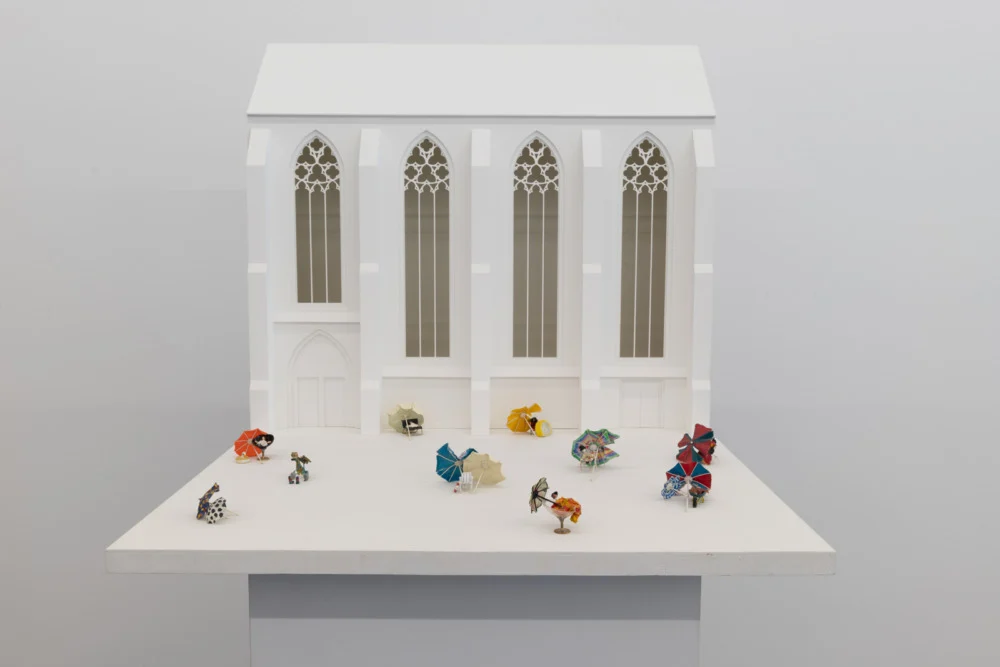 Projects for Outside ISA USA — Isa Genzken — Exhibitions — Galerie Buchholz — Image 00