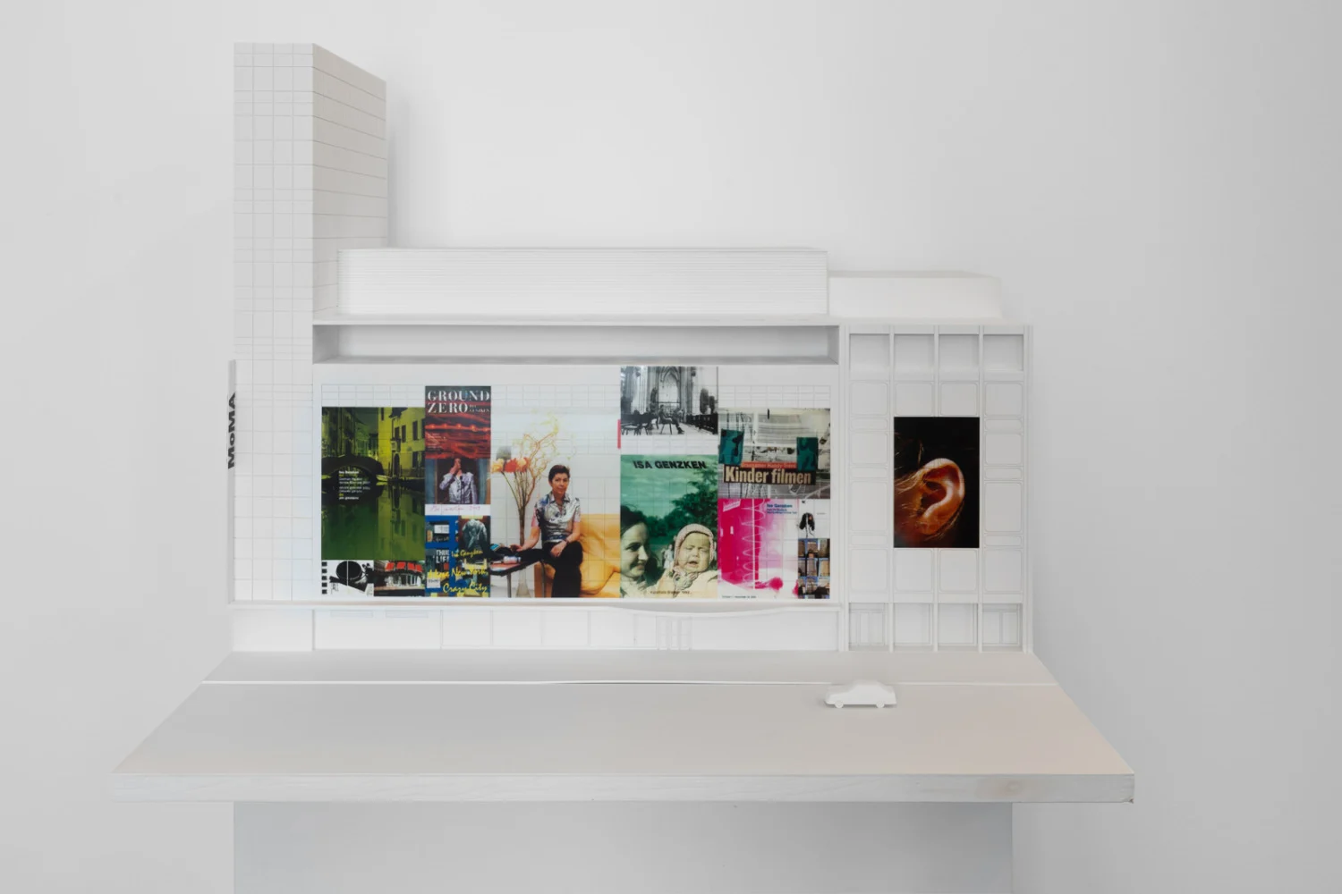 Projects for Outside ISA USA — Isa Genzken — Exhibitions — Galerie Buchholz — Image 99